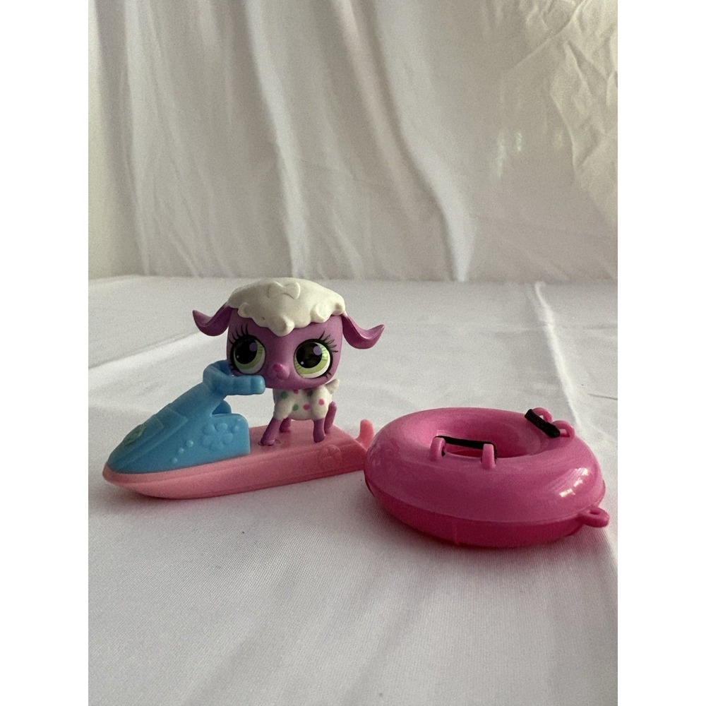 LAMB #3069 - Authentic Littlest Pet Shop - Hasbro LPS With Jet ski & Raft